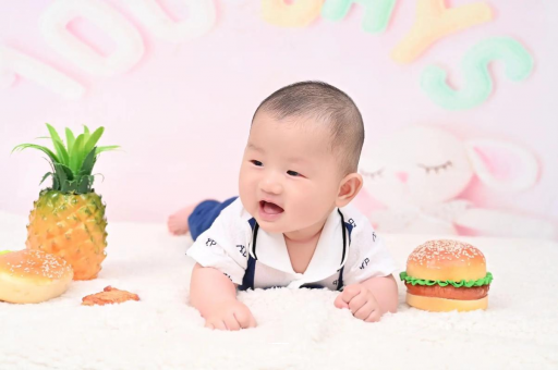沂南宝宝在妈妈肚子里